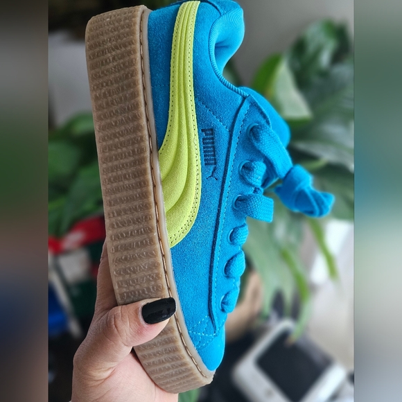 NWOT Puma 8.5  Blue and Neon Green Sneakers - Picture 2 of 9